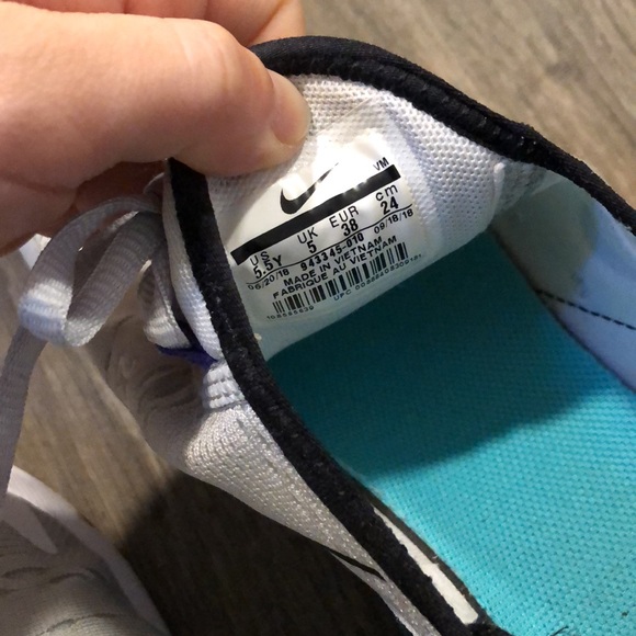 Nike Air 270 - Picture 4 of 5